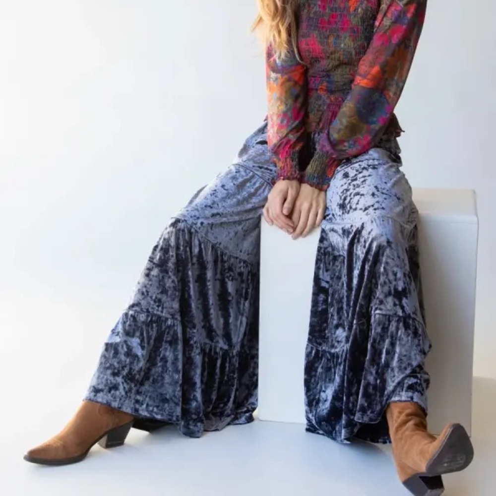Natural Life Blue Velvet Palazzo Pants M